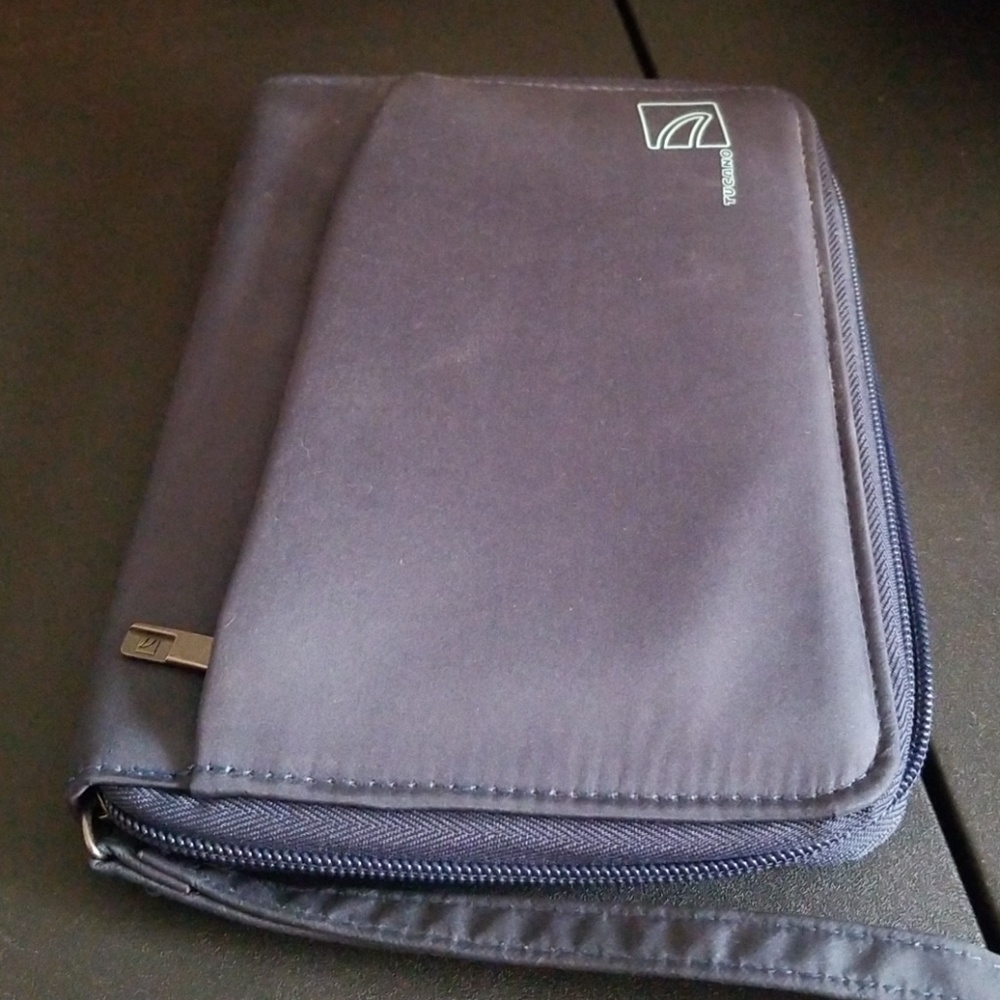 Tablet/E-Reader Case - image 1